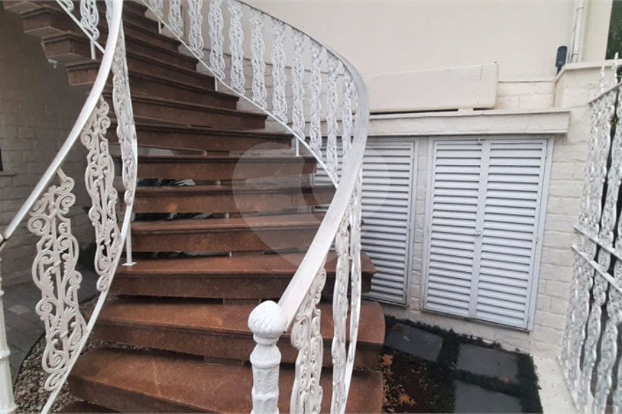 Sobrado à venda com 4 quartos, sendo 2 suítes, em Jardim França, São Paulo, SP