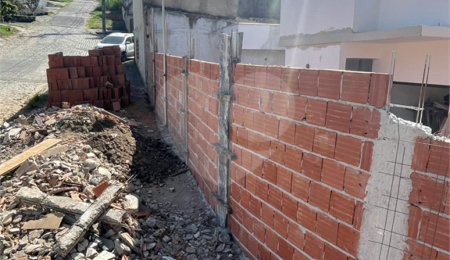Casa à venda com 2 quartos, sendo 1 suíte,  em Campo Grande, Rio de Janeiro, RJ