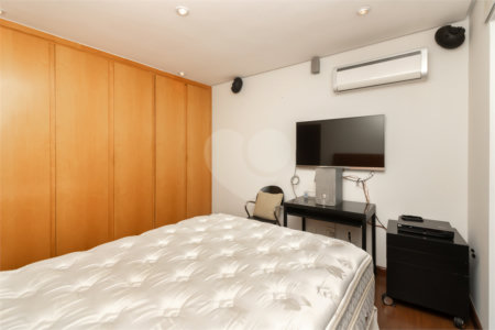 Apartamento à venda com 4 quartos, sendo 3 suítes, em Higienópolis, São Paulo, SP