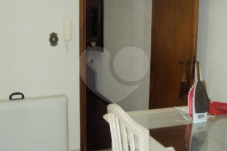 Sobrado à venda com 3 quartos, sendo 1 suíte,  em Jardim Pinheiros, São Paulo, SP