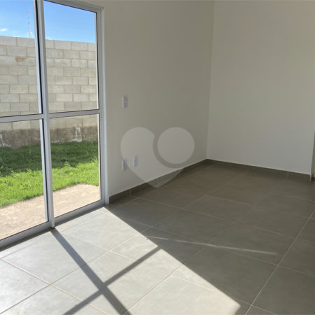 Casa à venda com 3 quartos, sendo 1 suíte,  no condomínio Residencial Vila Amarone, Sorocaba - SP