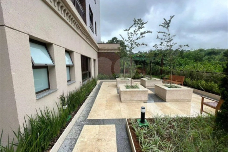 Apartamento à venda com 3 quartos, sendo 2 suítes, em Barueri, Barueri, SP
