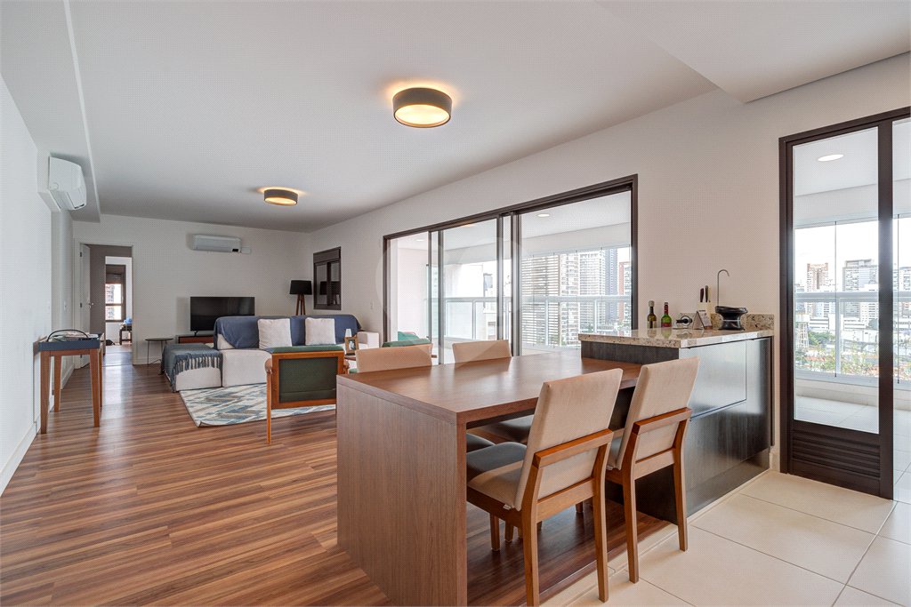 Apartamento à venda com 3 suítes em Brooklin, São Paulo, SP