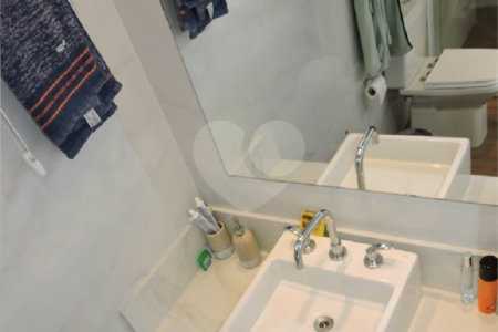 Cobertura à venda com 3 suítes em Vila Morse, São Paulo, SP