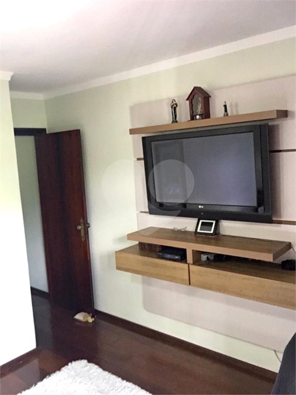 Sobrado à venda com 3 quartos em Vila Galvão, Guarulhos, SP