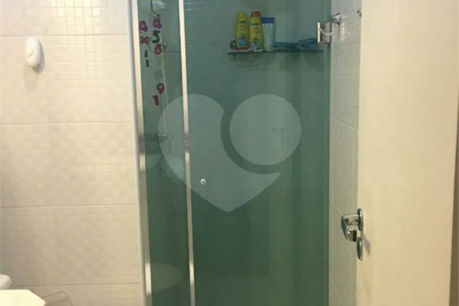 Casa à venda com 3 quartos, sendo 1 suíte, no condomínio Cond Res Paineiras, São Paulo - SP