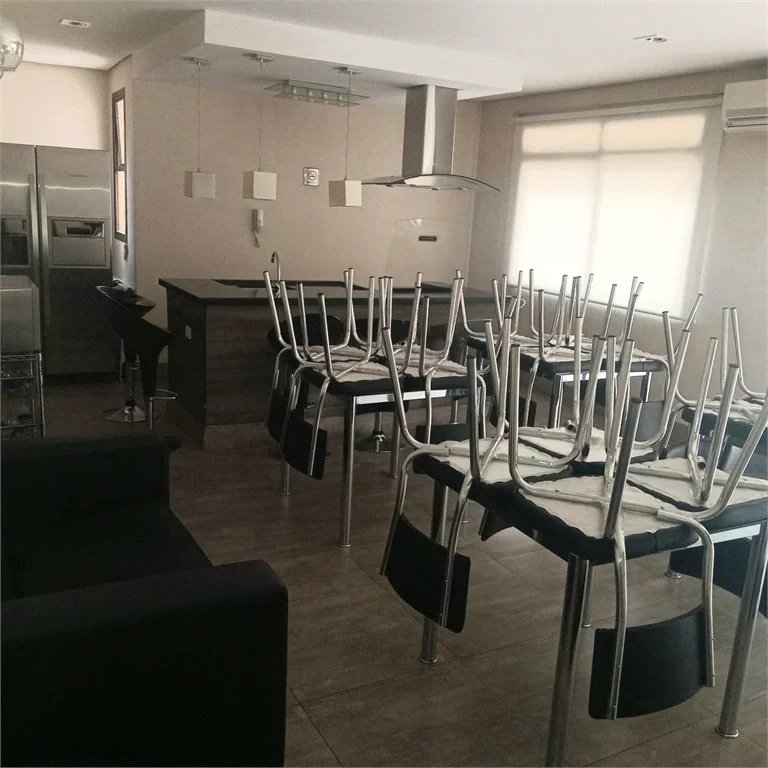 Apartamento à venda com 1 quarto em Vila Suzana, São Paulo, SP