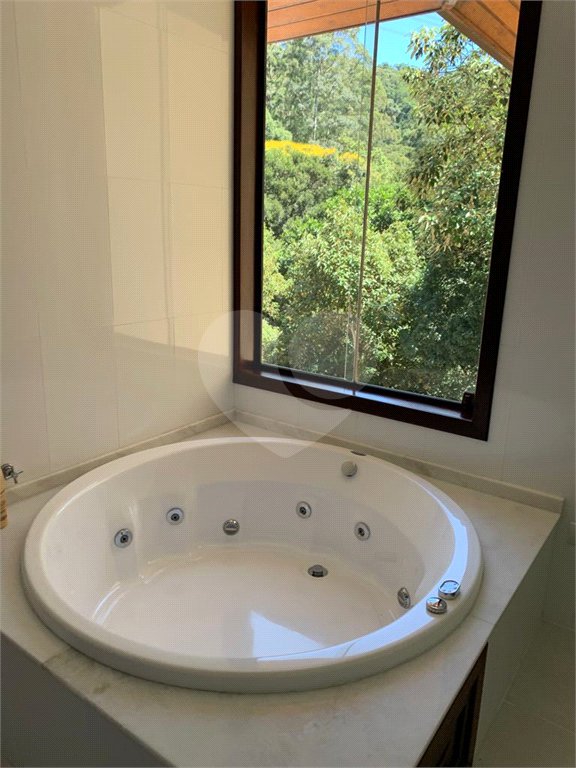 Casa à venda com 3 suítes no condomínio Parque Imperial da Cantareira, Mairiporã - SP