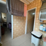 Apartamento com 2 dormitórios e suíte + dependência de serviço completa na Ponta da Praia – Localização privilegiada próximo à Praça Dino Bueno