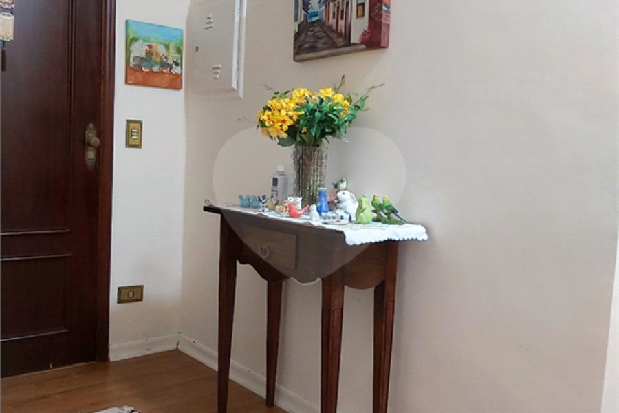 Sobrado à venda com 3 quartos, sendo 1 suíte, em Vila Irmãos Arnoni, São Paulo, SP