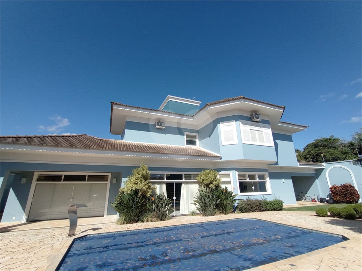 Casa à venda com 3 suítes em Vila Nastri, Itapetininga, SP