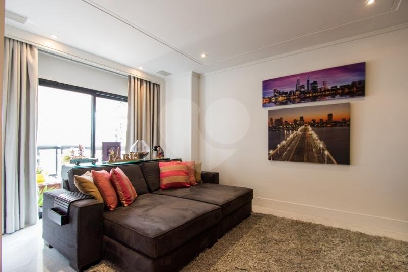 Apartamento à venda com 4 suítes em Jardim Marajoara, São Paulo, SP