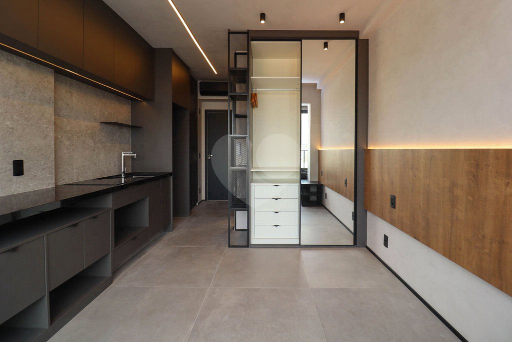 Apartamento à venda ou para alugar com 1 quarto em Pinheiros, São Paulo, SP