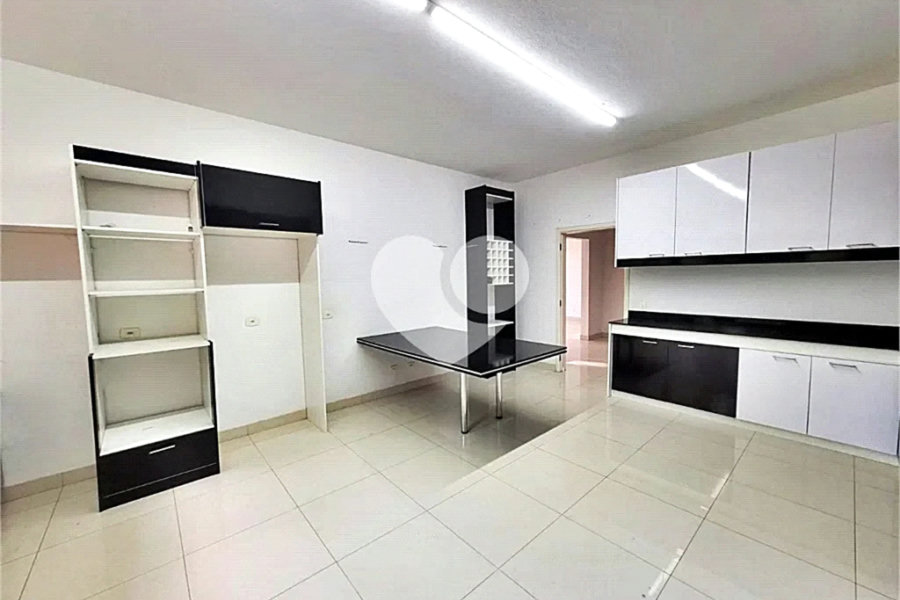 Casa à venda ou para alugar com 7 quartos, sendo 5 suítes, no condomínio Sausalito, Mairiporã - SP