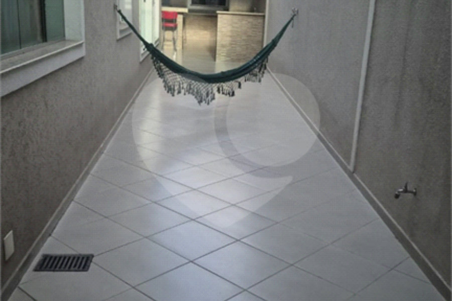 Sobrado à venda com 3 quartos, sendo 1 suíte, em Tremembé, São Paulo, SP