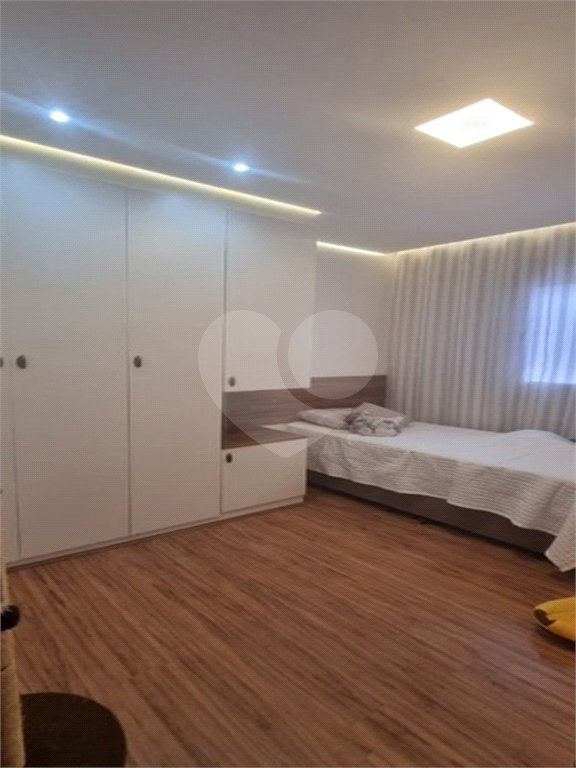 Casa à venda com 2 suítes no condomínio Residencial Pedro Julio, Mogi das Cruzes - SP