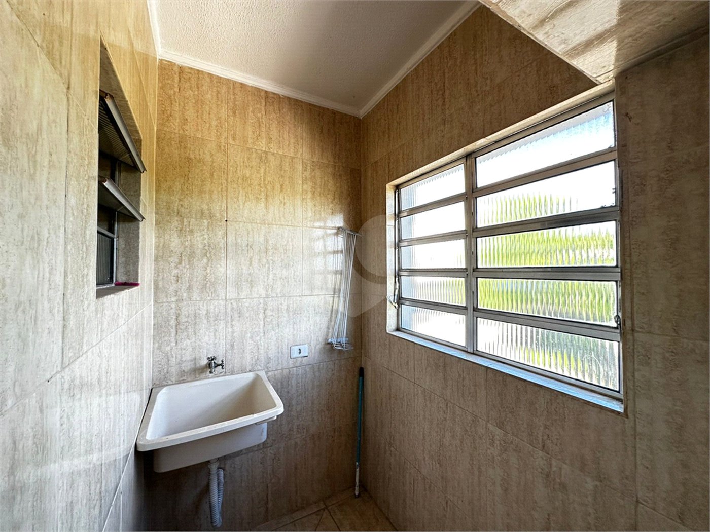 Apartamento para alugar com 3 quartos em Vila Monte Belo, Itaquaquecetuba, SP