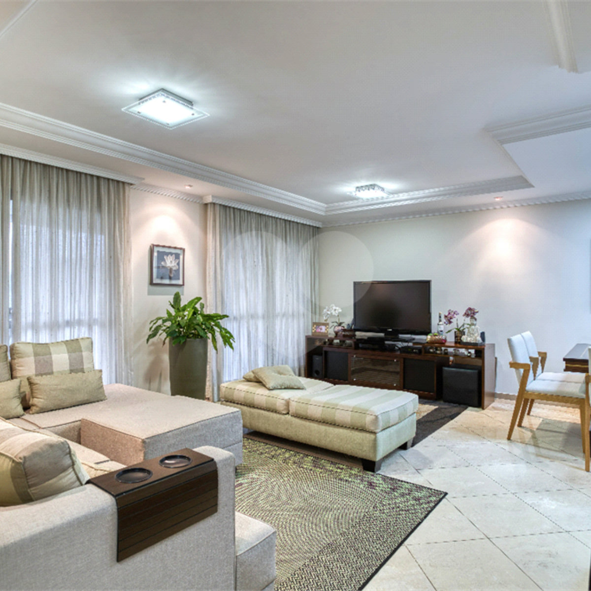 Apartamento à venda com 4 quartos, sendo 3 suítes, em Alto da Boa Vista, São Paulo, SP