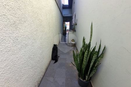 Casa à venda com 4 quartos, sendo 1 suíte,  em Jardim Guarujá, Sorocaba, SP