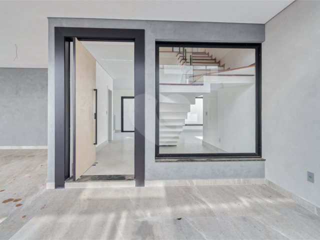 Casa à venda com 4 suítes no condomínio Villa Suiça, São Paulo - SP