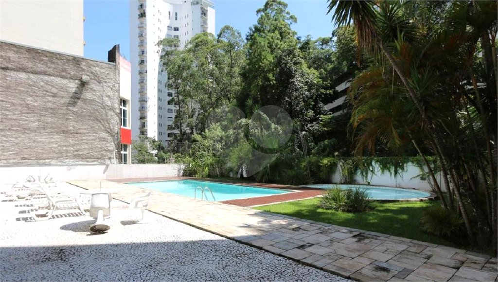 Apartamento à venda com 2 suítes em Vila Andrade, São Paulo, SP