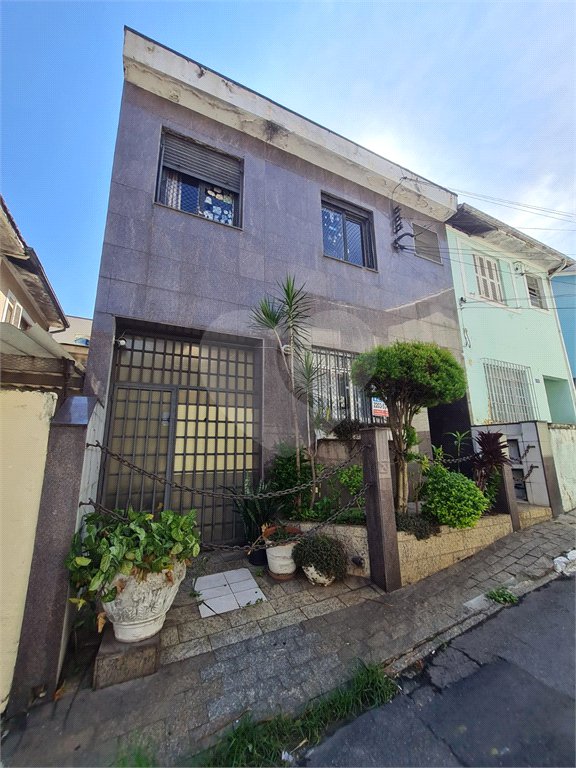 Sobrado à venda com 3 quartos em Santana, São Paulo, SP