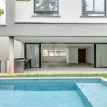 Casa à venda com 4 suítes no condomínio Venezia, São Paulo - SP
