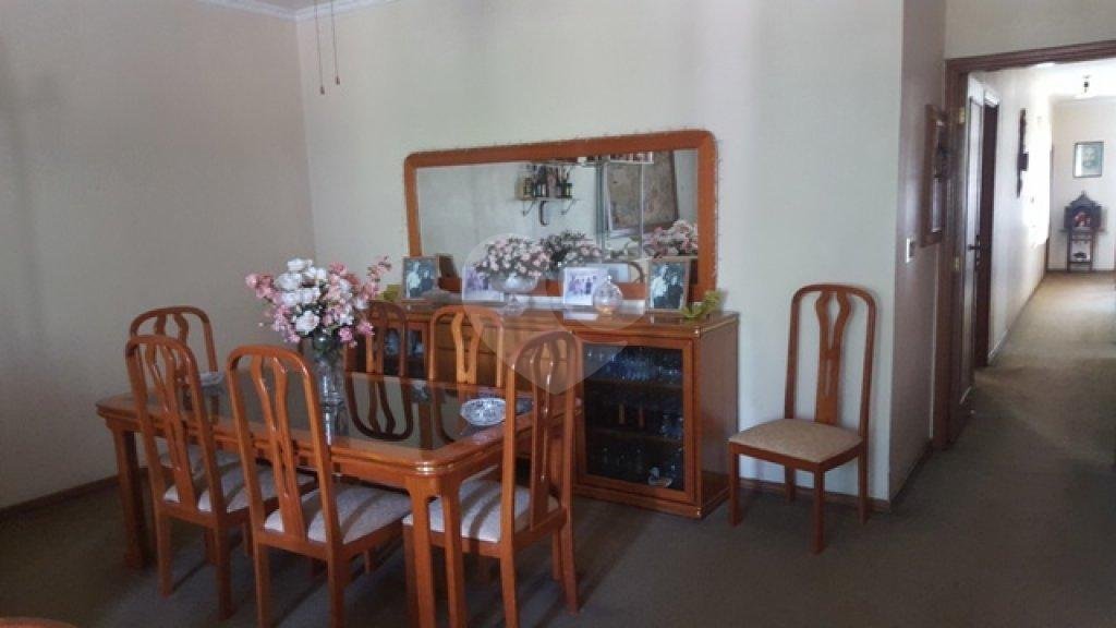 Sobrado à venda com 4 quartos, sendo 1 suíte, em Tremembé, São Paulo, SP