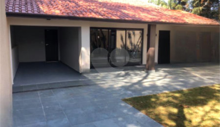 Casa à venda com 4 quartos, sendo 2 suítes,  em Horto Florestal, São Paulo, SP