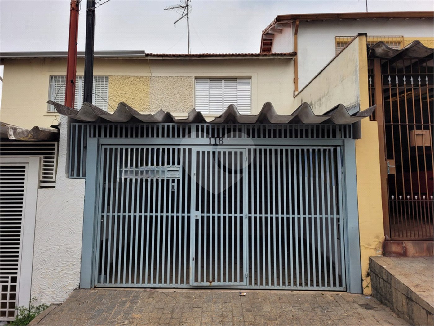 Sobrado à venda com 2 quartos em Jardim Mangalot, São Paulo, SP