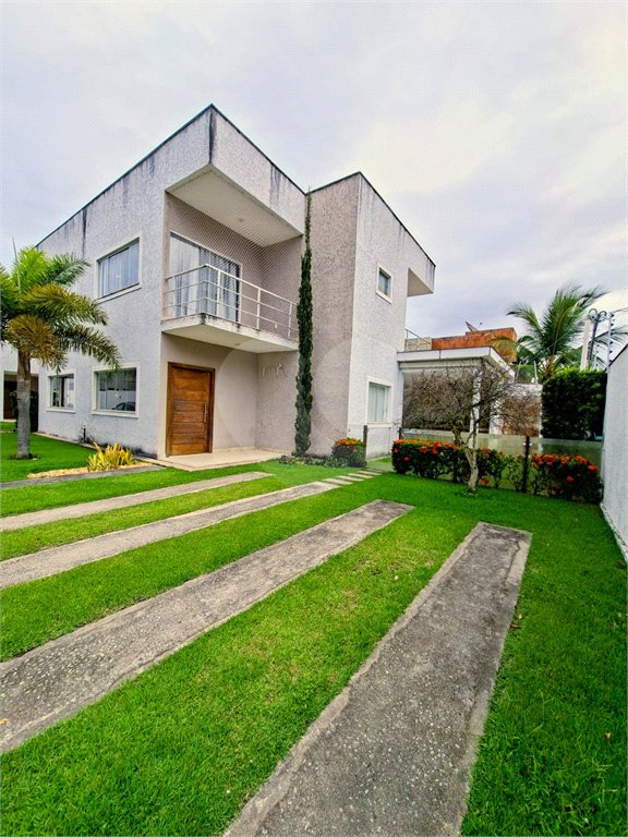Casa à venda com 3 quartos, sendo 2 suítes, em Orla Norte, Porto Seguro, BA