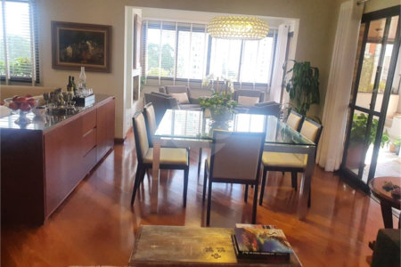 Apartamento à venda com 4 suítes em Vila Andrade, São Paulo, SP