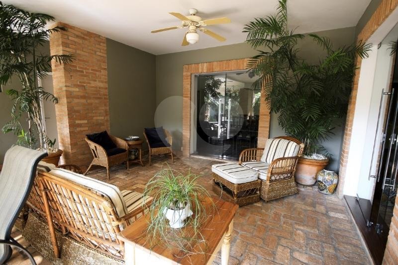 Casa à venda com 3 quartos, sendo 2 suítes,  em Vila Tramontano, São Paulo, SP