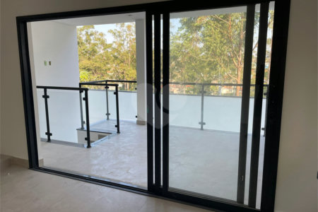 Casa à venda com 3 suítes no condomínio Central Parque, Salto - SP