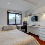 Casa à venda com 4 quartos, sendo 2 suítes, no condomínio Vila Antonieta, São Paulo - SP