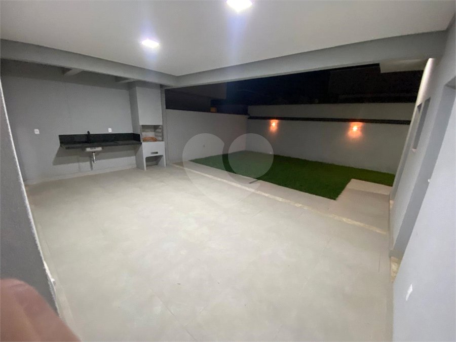 MARAVILHOSA CASA NO CONDOMÍNIO TERRAS DO VALE