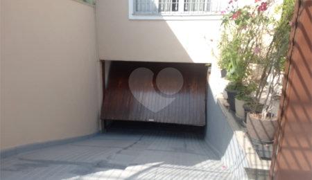 Sobrado à venda com 3 quartos, sendo 1 suíte,  em Tremembé, São Paulo, SP
