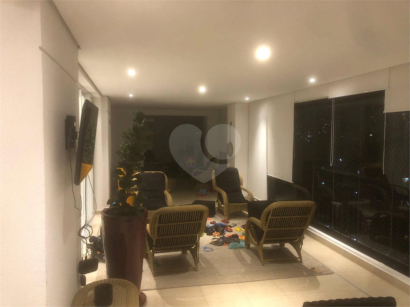 Apartamento à venda com 4 quartos, sendo 2 suítes, em Vila Mariana, São Paulo, SP