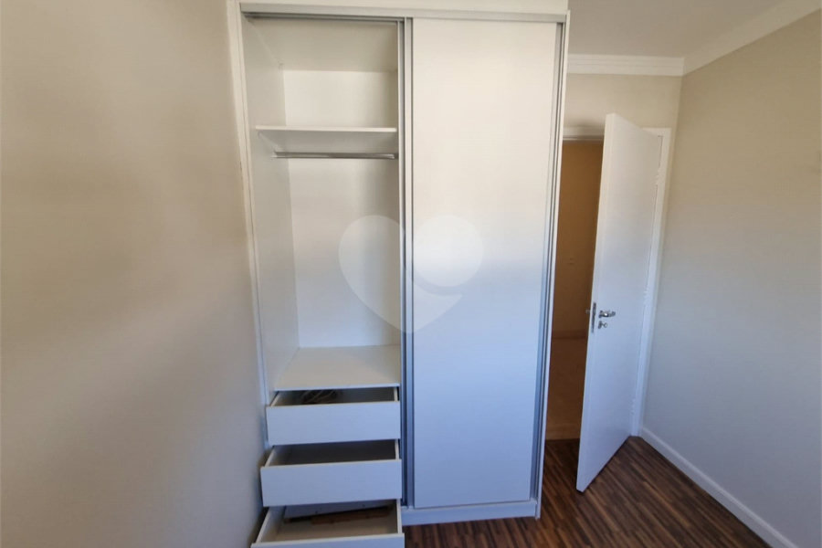 Sobrado à venda com 3 quartos, sendo 1 suíte,  em Jardim Belizário, Cotia, SP