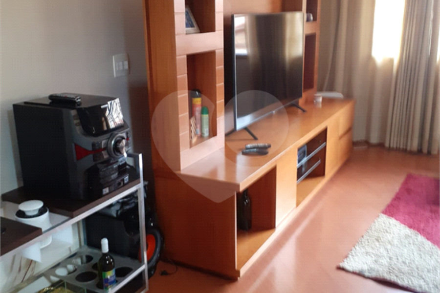 Sobrado à venda com 3 quartos, sendo 1 suíte, em Vila Nova Cachoeirinha, São Paulo, SP