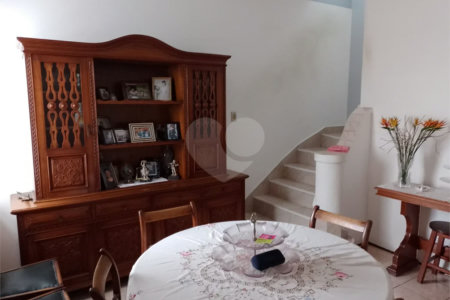 Sobrado à venda com 8 quartos, sendo 3 suítes, em Tucuruvi, São Paulo, SP
