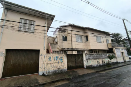 Sobrado à venda com 5 quartos, sendo 1 suíte, em Jardim Trussardi, São Paulo, SP