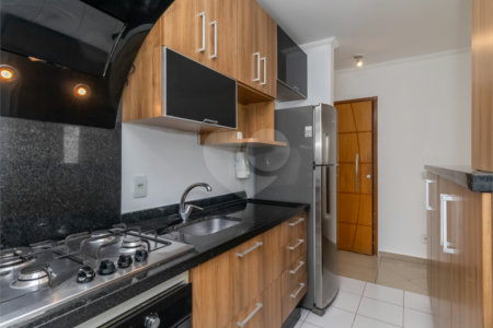 Apartamento à venda com 2 quartos em Vila Anastácio, São Paulo, SP