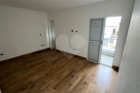 Casa à venda com 3 quartos, sendo 1 suíte,  em Vila Canero, São Paulo, SP