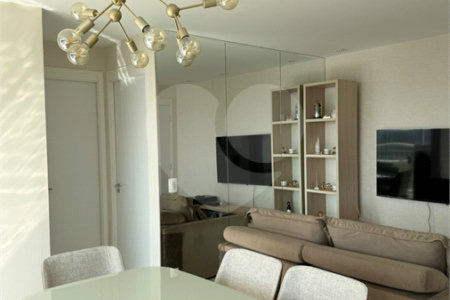 Apartamento à venda com 2 quartos em Parque Industrial Tomas Edson, São Paulo, SP