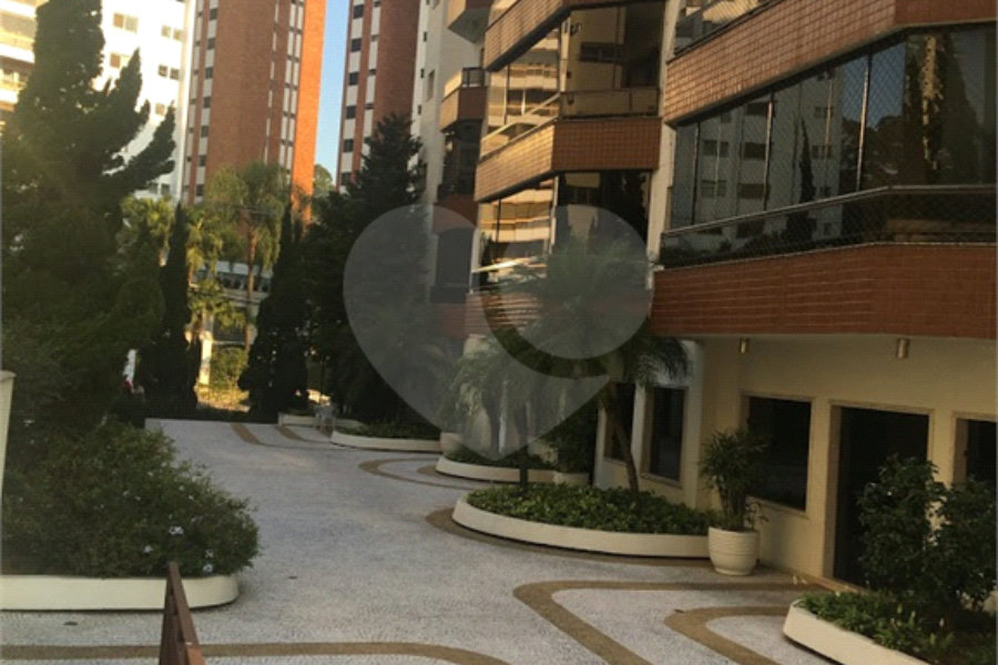 Apartamento à venda com 4 suítes em Morumbi, São Paulo, SP