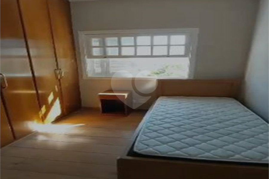 Casa à venda com 4 quartos, sendo 2 suítes,  no condomínio Res Jardim Itatinga, São Paulo - SP