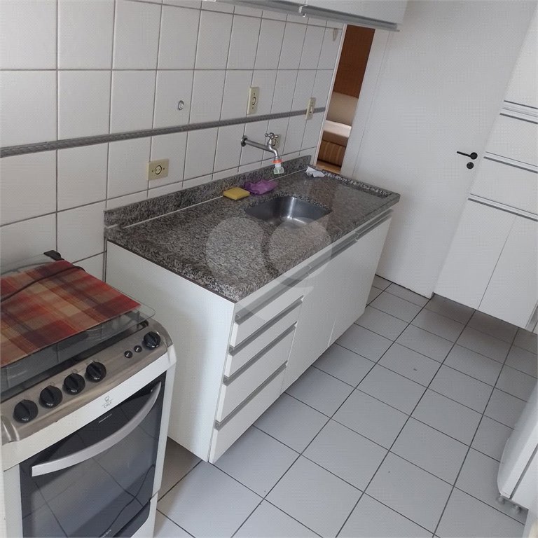 Apartamento à venda com 3 quartos, sendo 1 suíte,  em Pinheiros, São Paulo, SP