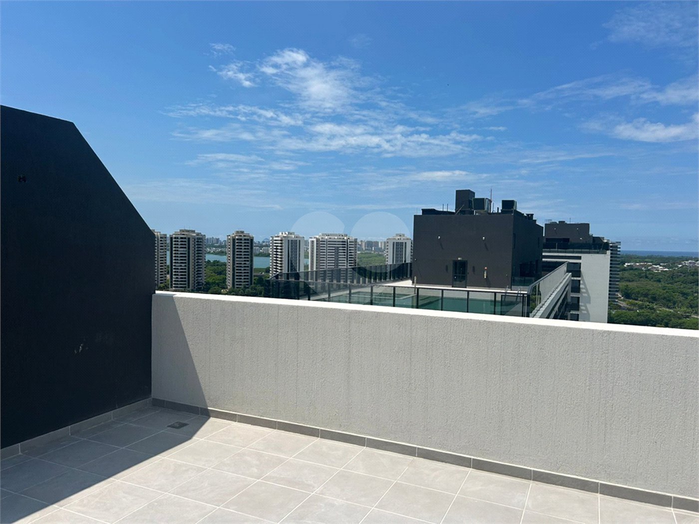 Cobertura à venda com 3 quartos, sendo 1 suíte, em Jacarepaguá, Rio de Janeiro, RJ