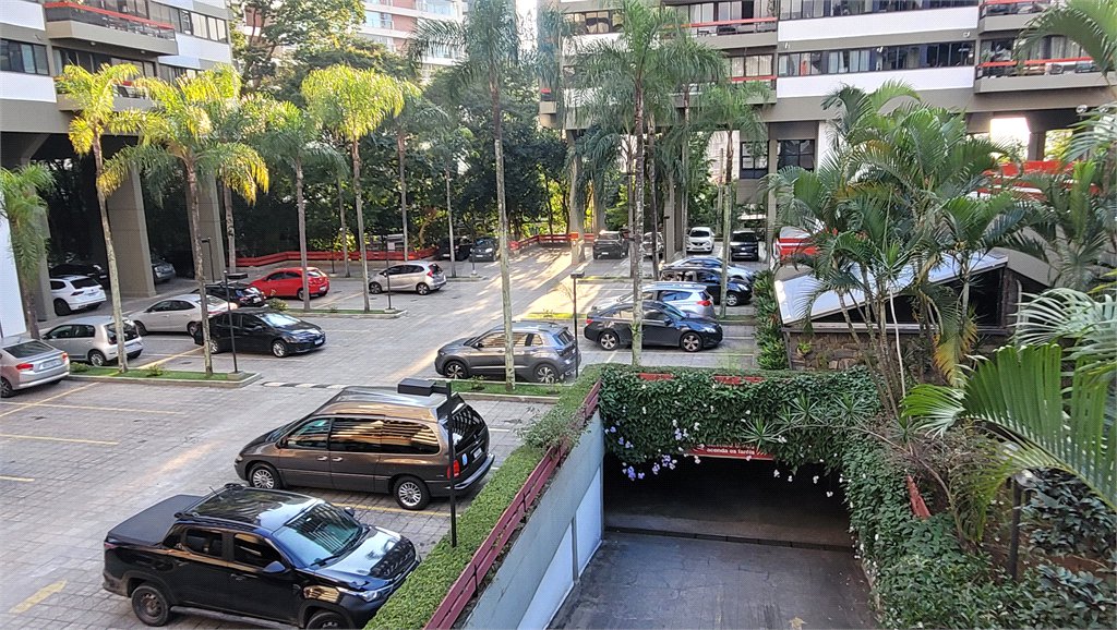 Apartamento à venda com 4 quartos, sendo 1 suíte, em Sumaré, São Paulo, SP